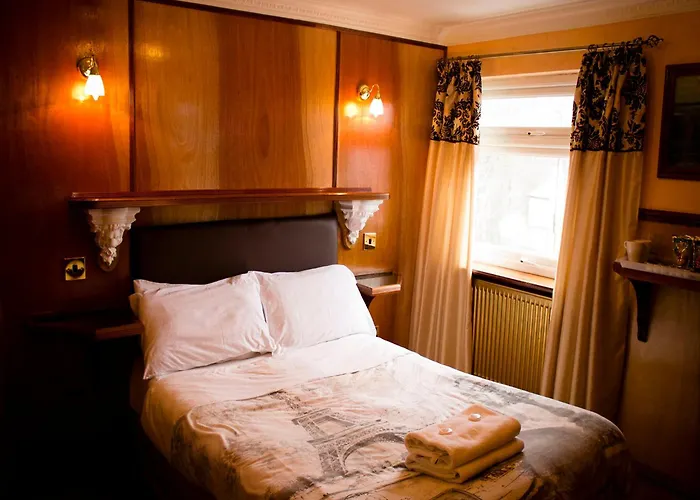 Cricklewood Lodge Hotel
